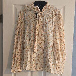 89th & Madison Cream and Orange Patterned Animal Print Blouse